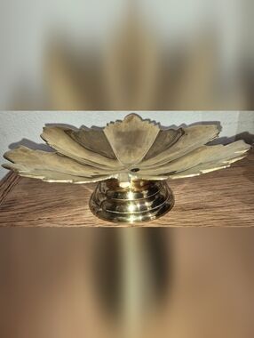 Large Solid Brass Maple Leaf Bowl, Ornate W/ Pedestal Bottom